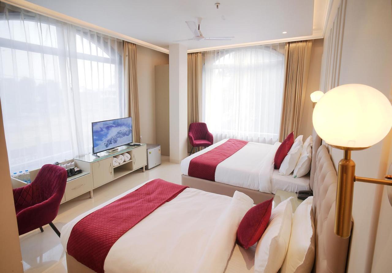 Hotel Green Land Heights Amritsar Buitenkant foto