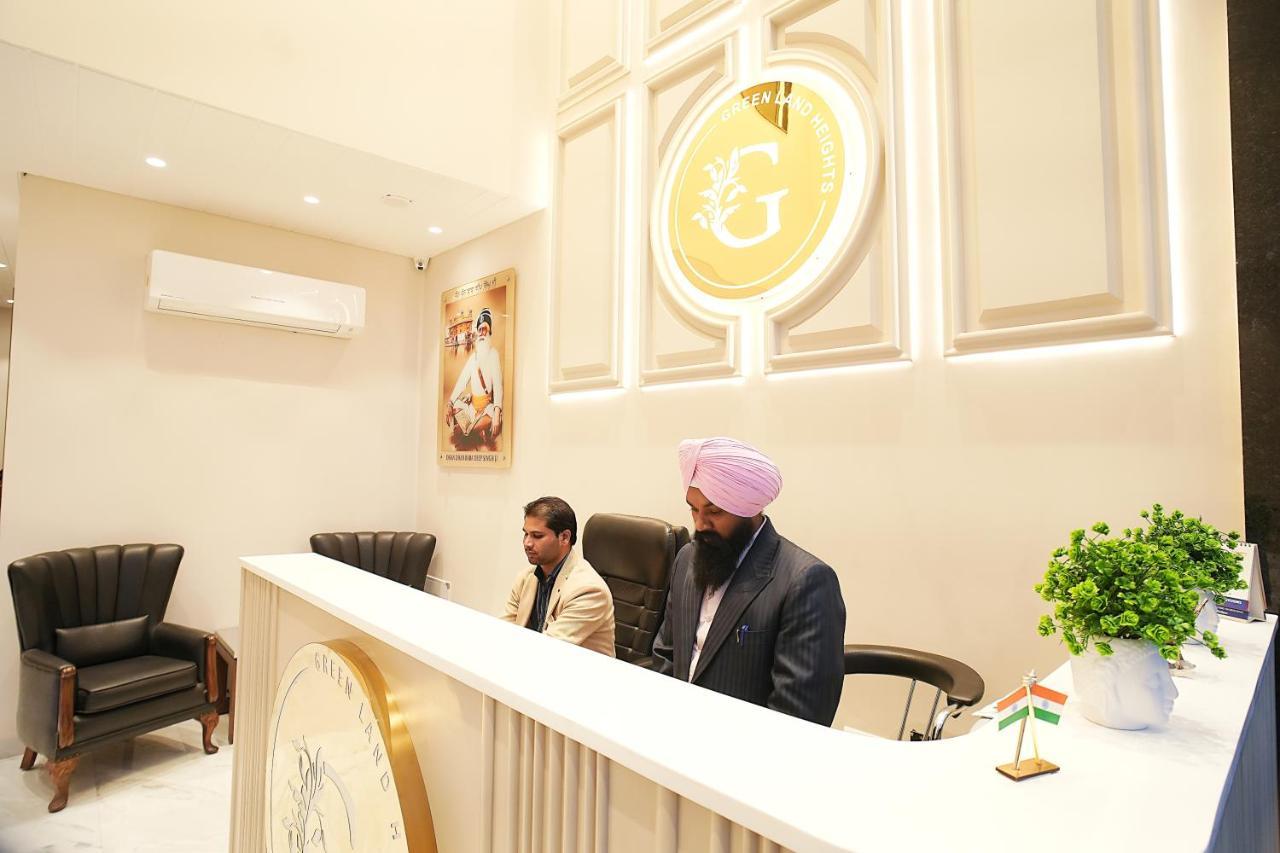 Hotel Green Land Heights Amritsar Buitenkant foto
