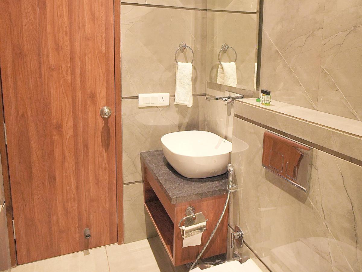 Hotel Green Land Heights Amritsar Buitenkant foto