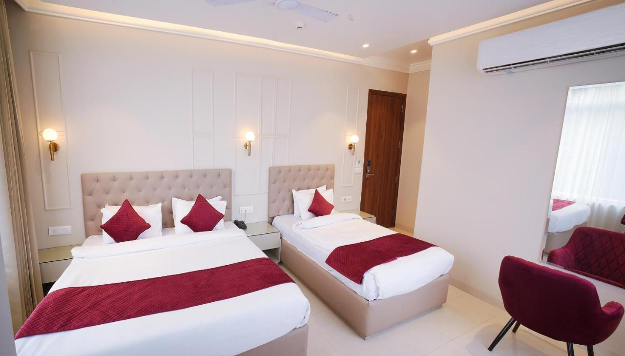 Hotel Green Land Heights Amritsar Buitenkant foto